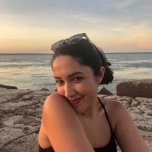 Meet your Posher, Lydia